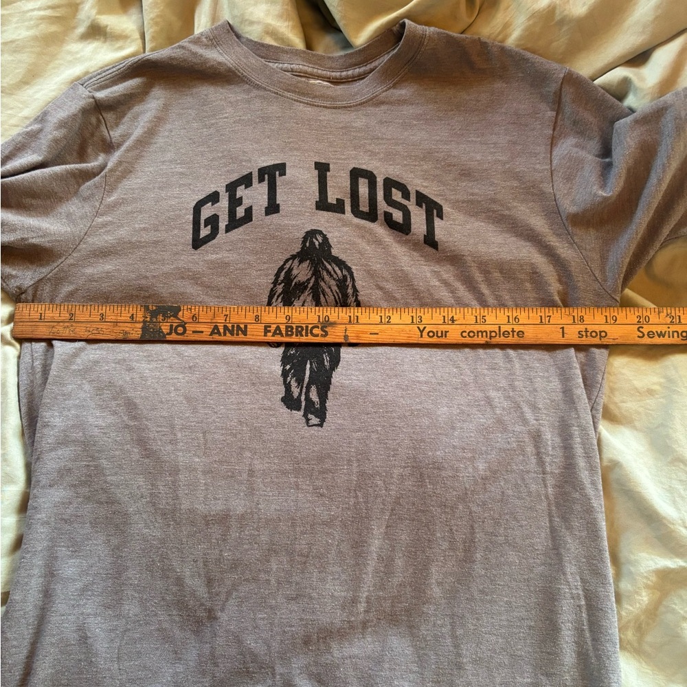 The North Face Gray 'Get Lost' Tee - Picture 2 of 6